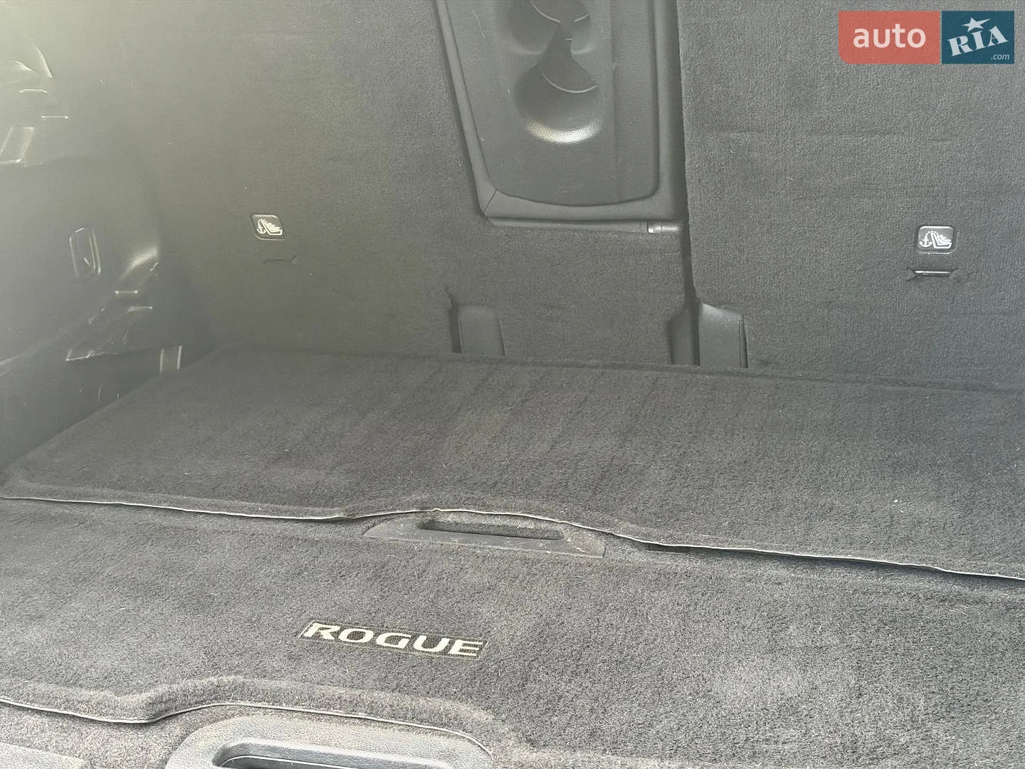 2017 Nissan Rogue - мініатюра 24