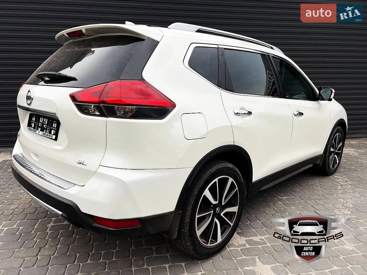 2017 Nissan Rogue - мініатюра 2