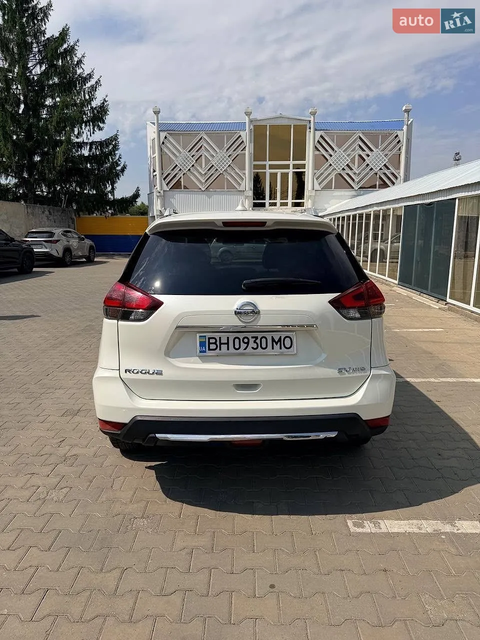 2018 Nissan Rogue - мініатюра 3