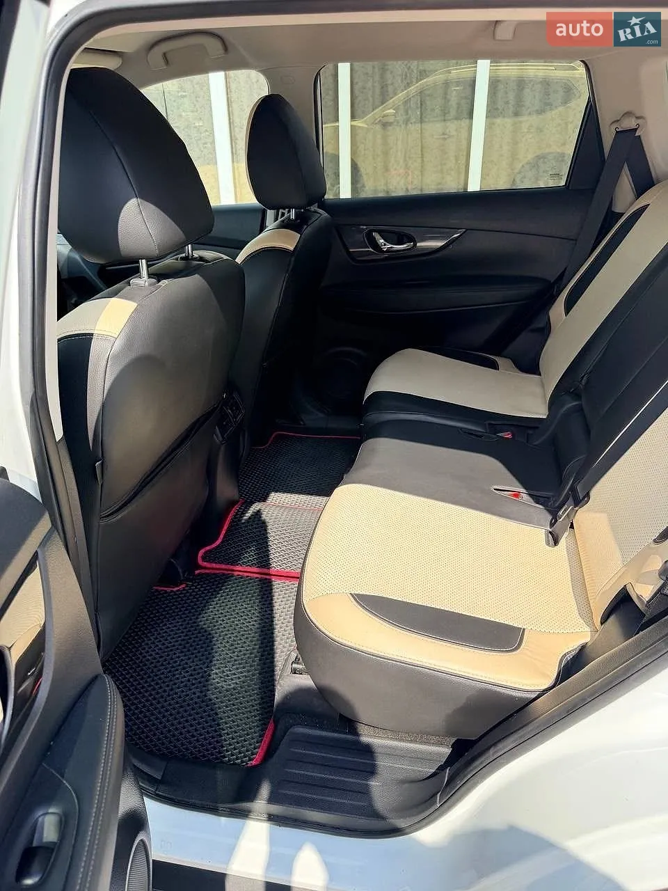 2018 Nissan Rogue - мініатюра 15