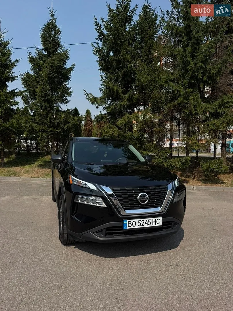 2021 Nissan Rogue - фото 1