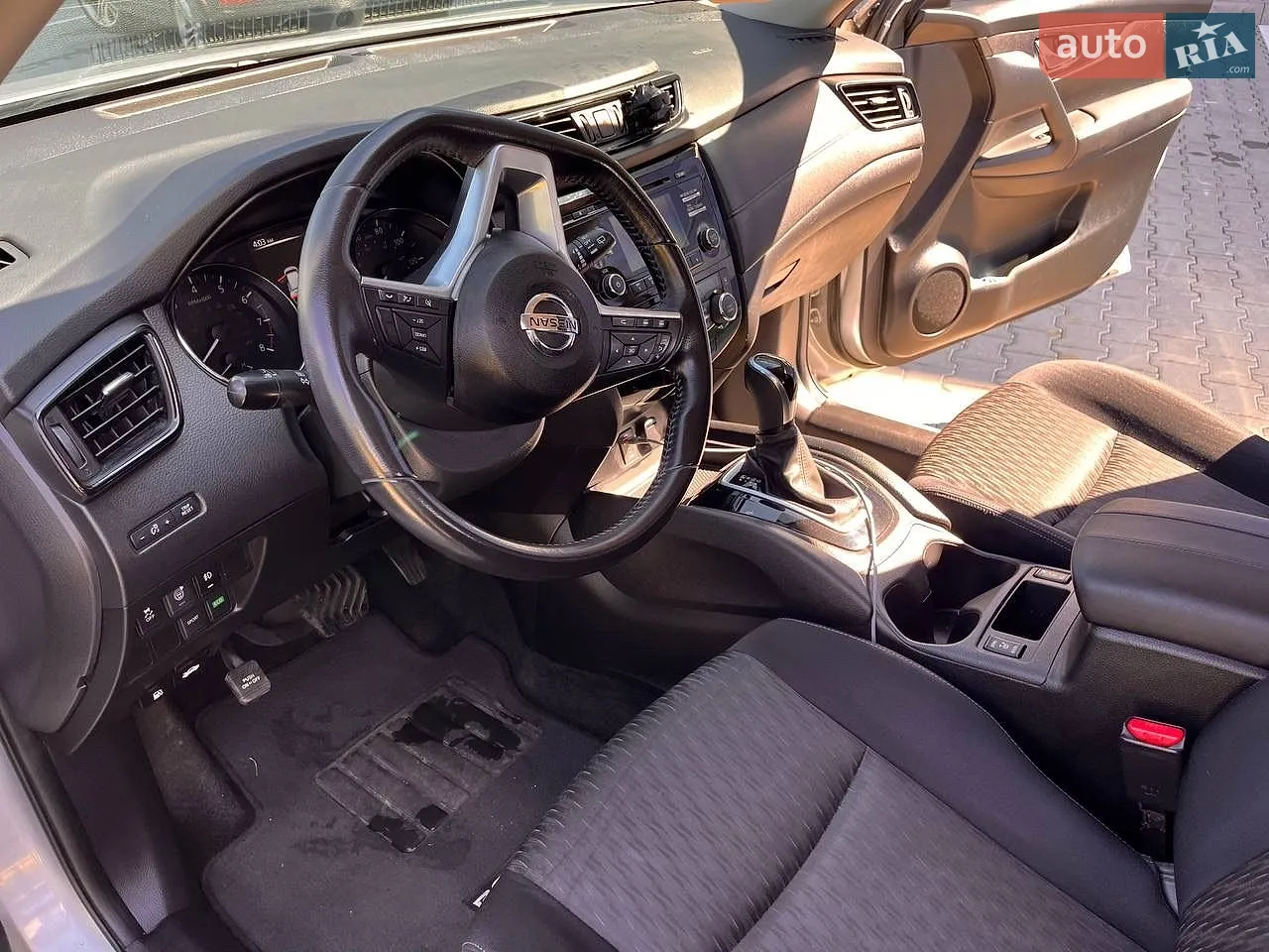 2016 Nissan Rogue - мініатюра 21