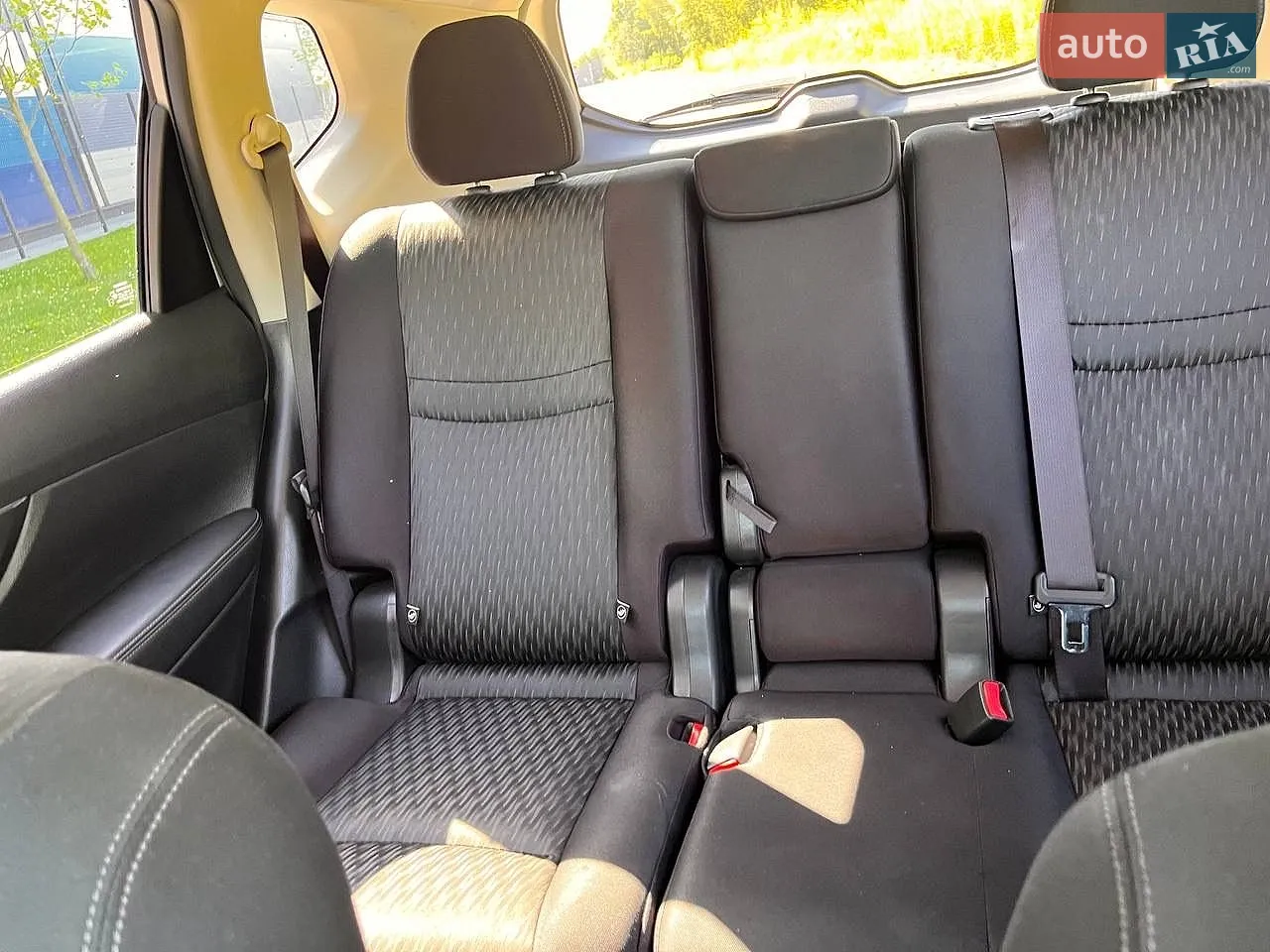 2016 Nissan Rogue - мініатюра 26