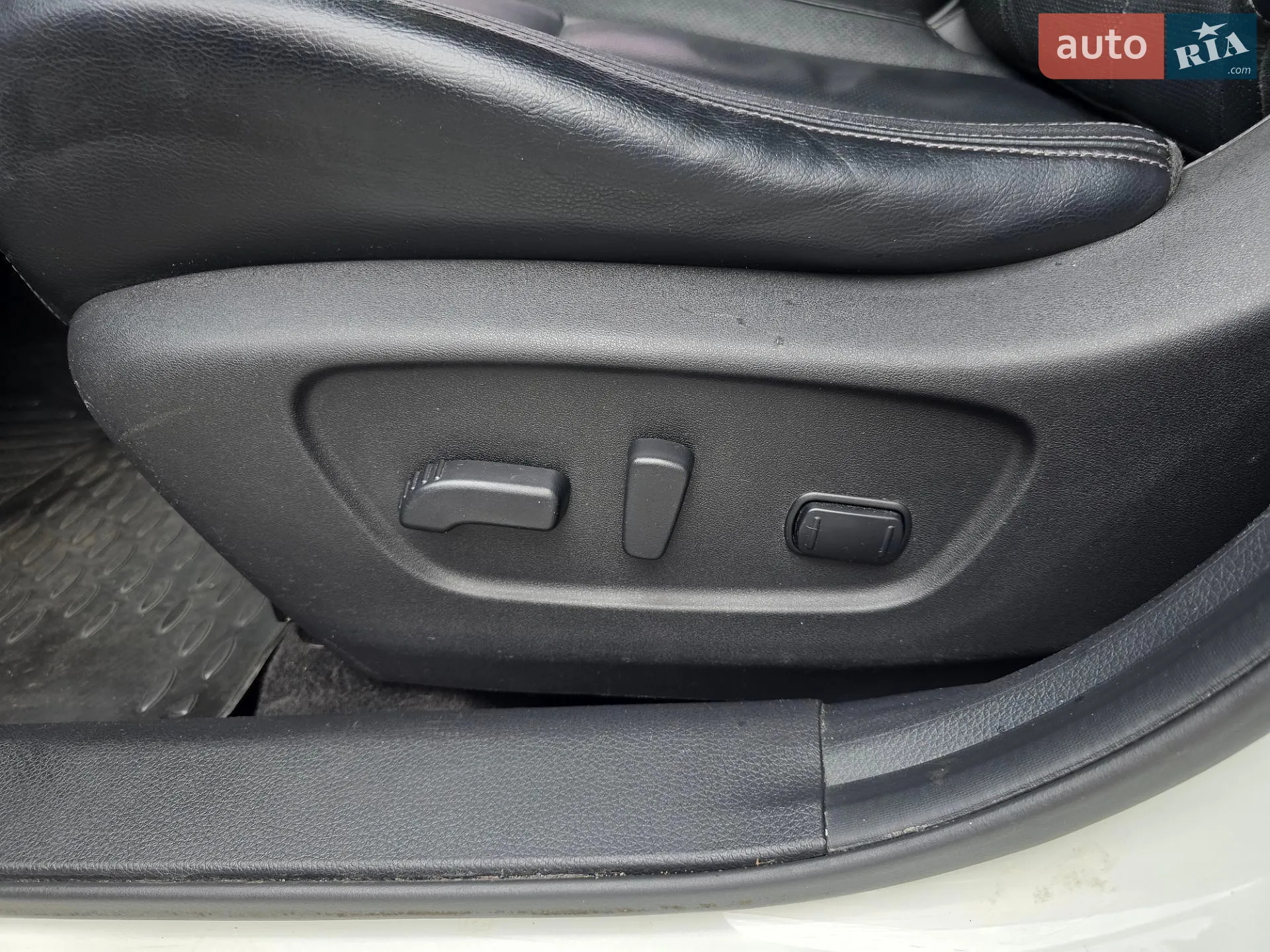 2016 Nissan Rogue - мініатюра 17