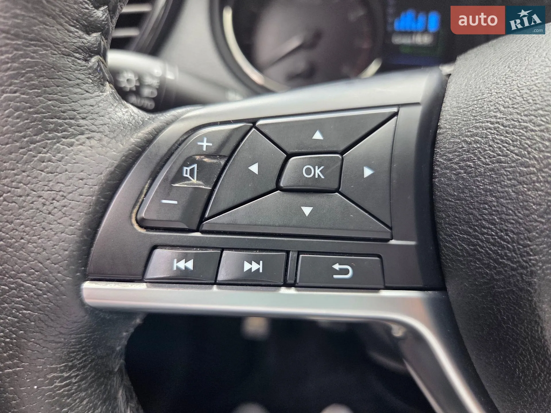 2019 Nissan Rogue - мініатюра 18