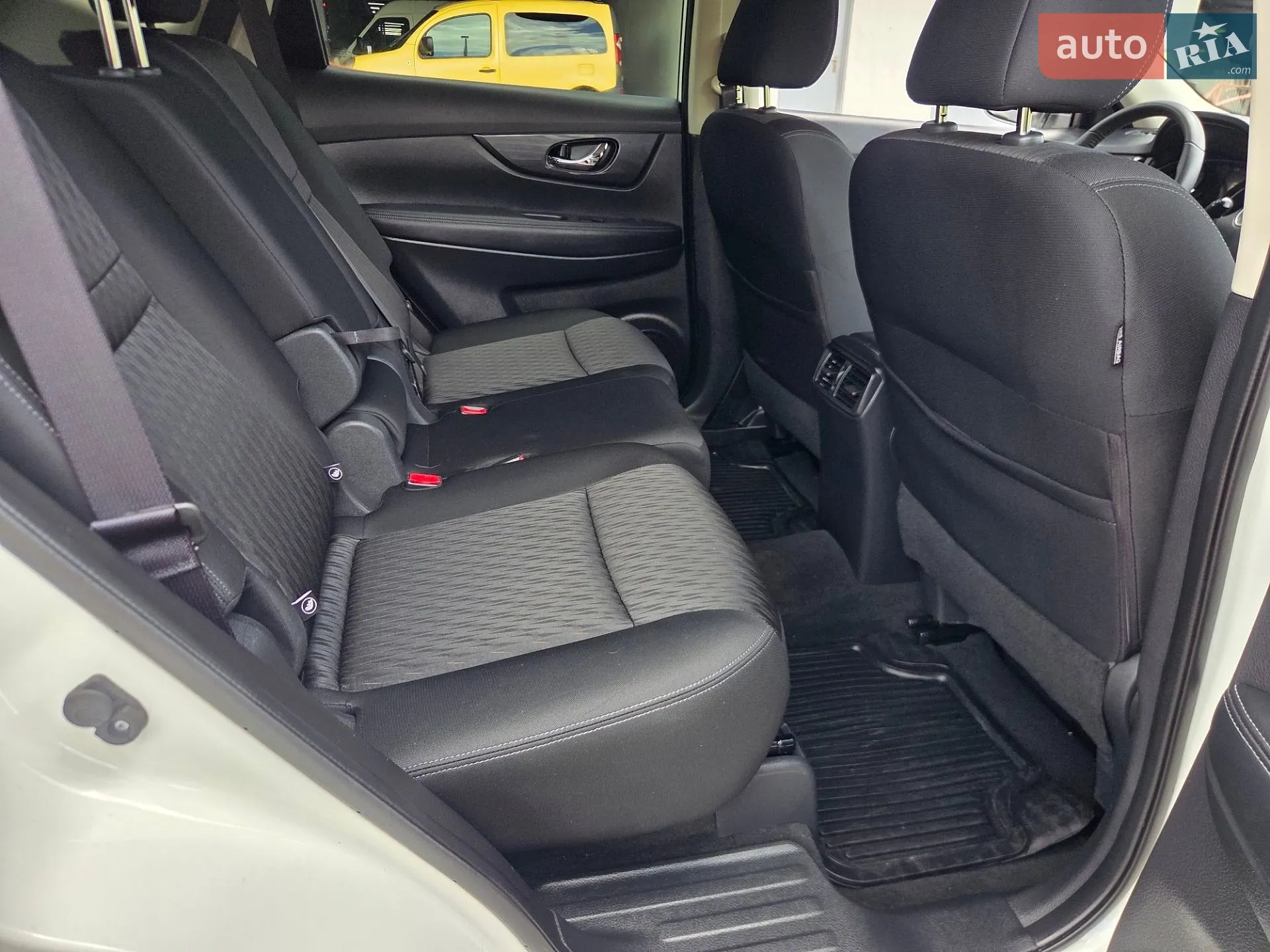 2019 Nissan Rogue - мініатюра 38