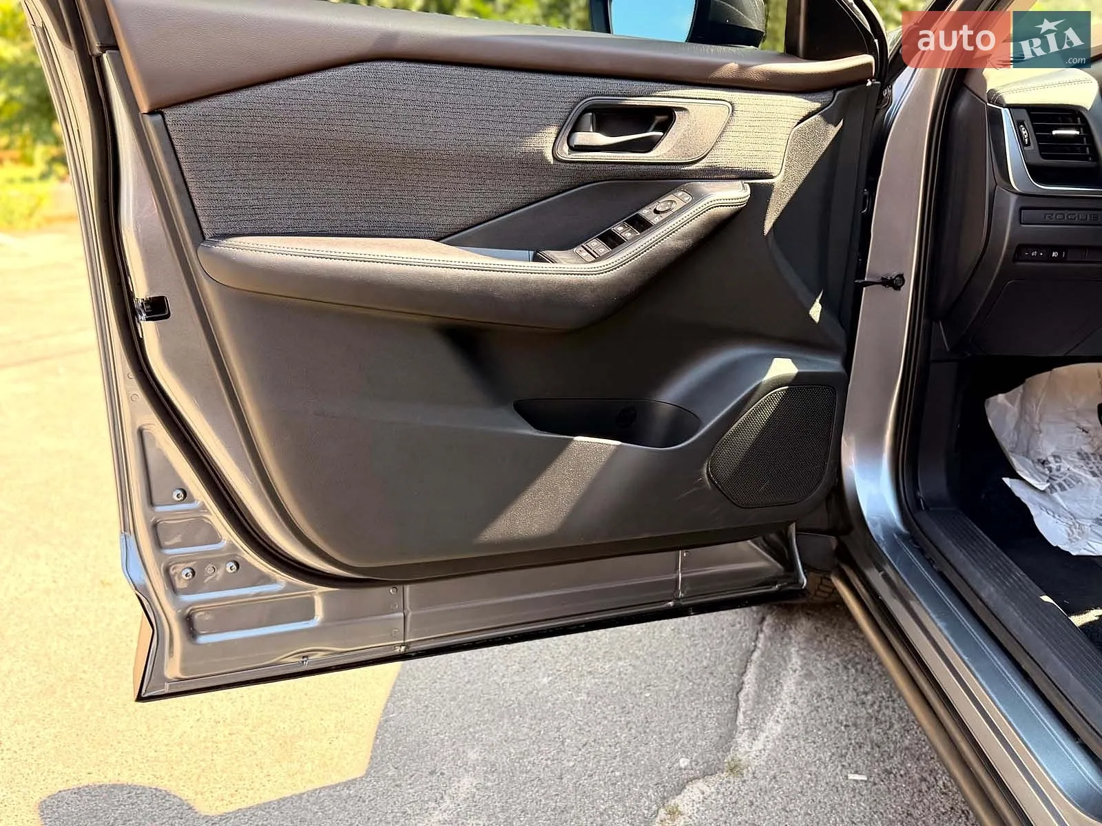 2021 Nissan Rogue - мініатюра 8
