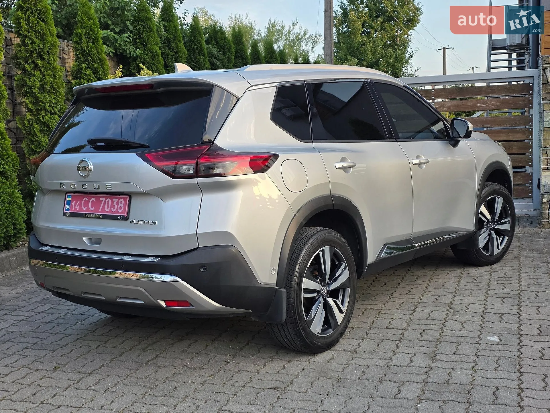 2021 Nissan Rogue - мініатюра 15