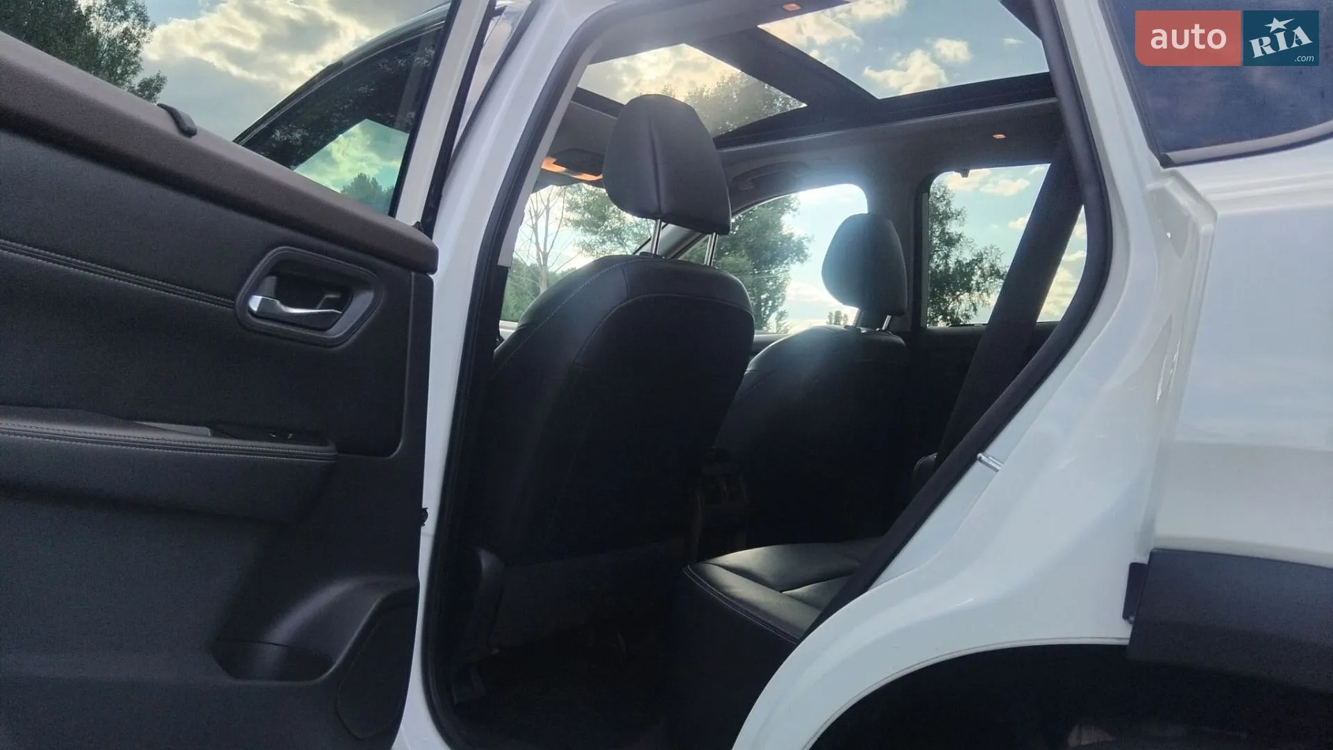 2022 Nissan Rogue - мініатюра 8