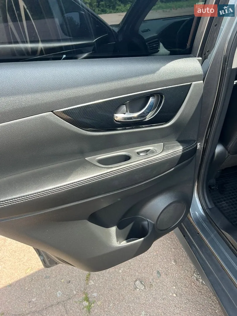 2019 Nissan Rogue - мініатюра 21