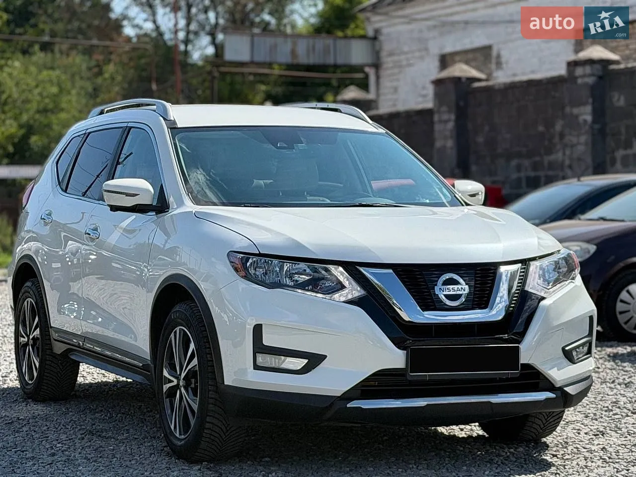 2017 Nissan Rogue - мініатюра 2