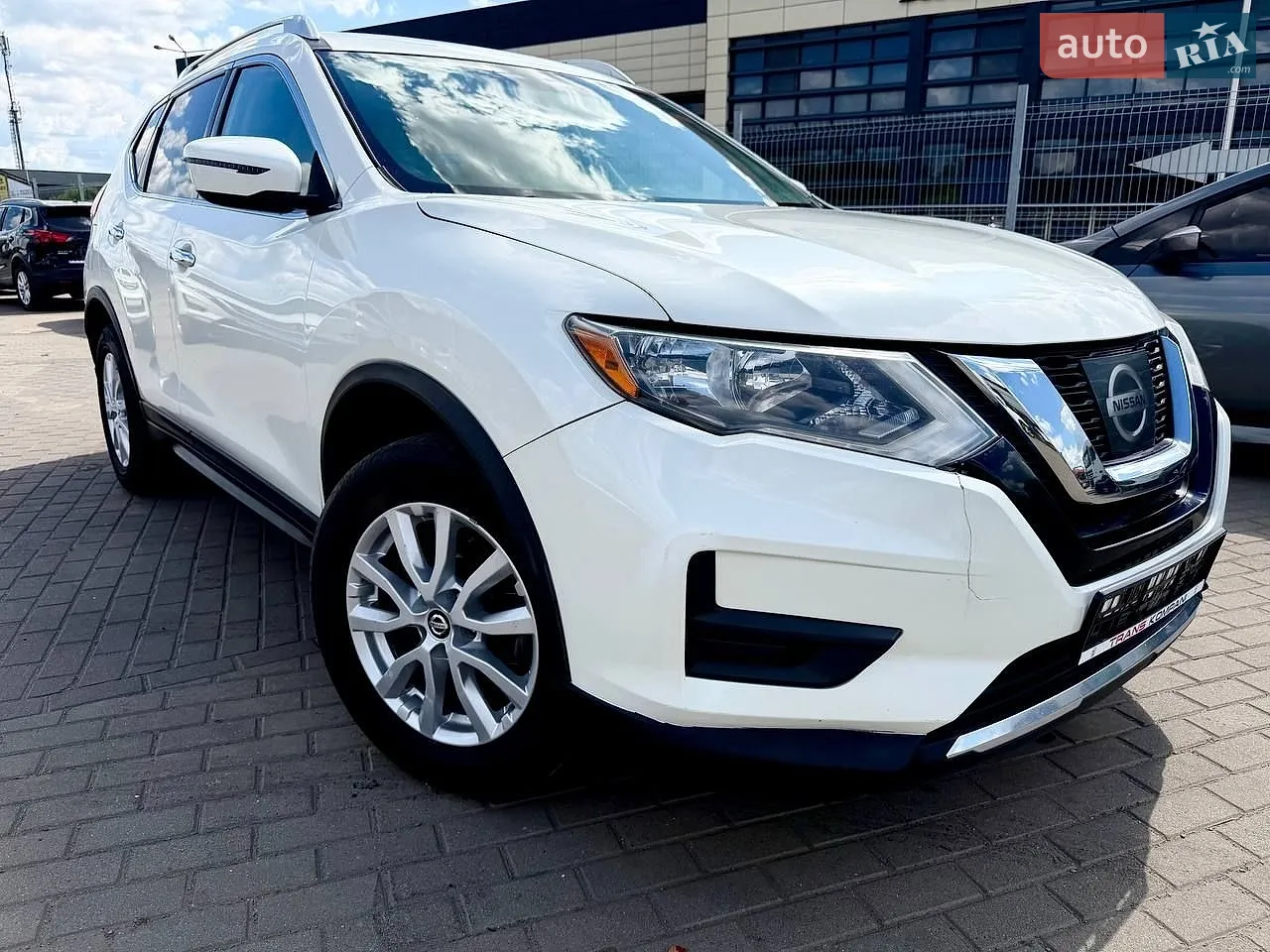 2017 Nissan Rogue - мініатюра 6