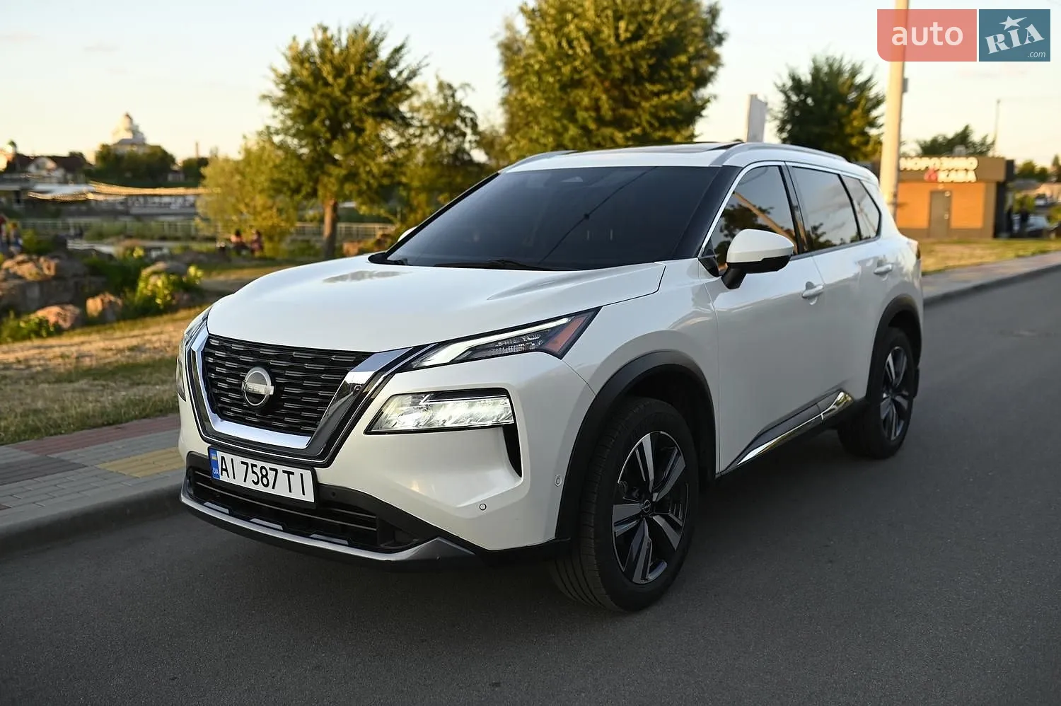 2023 Nissan Rogue - мініатюра 3