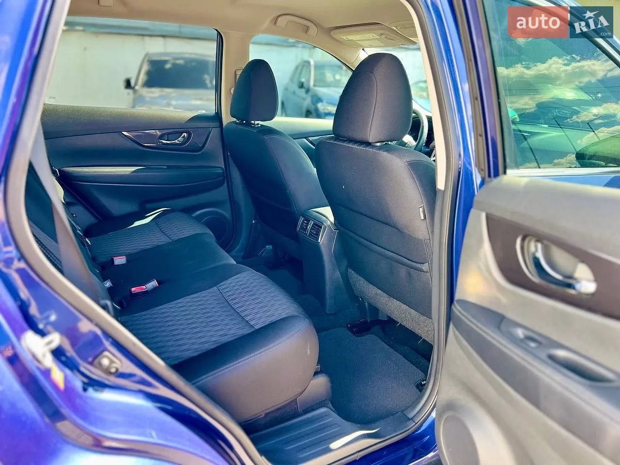 2018 Nissan Rogue - мініатюра 18