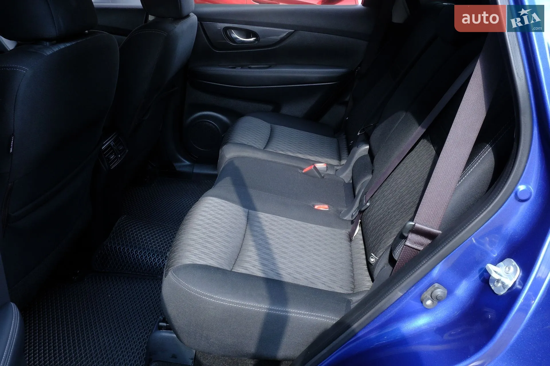 2016 Nissan Rogue - мініатюра 27
