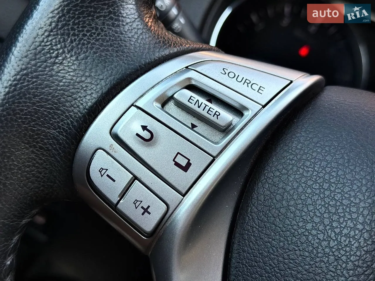 2016 Nissan Rogue - мініатюра 21