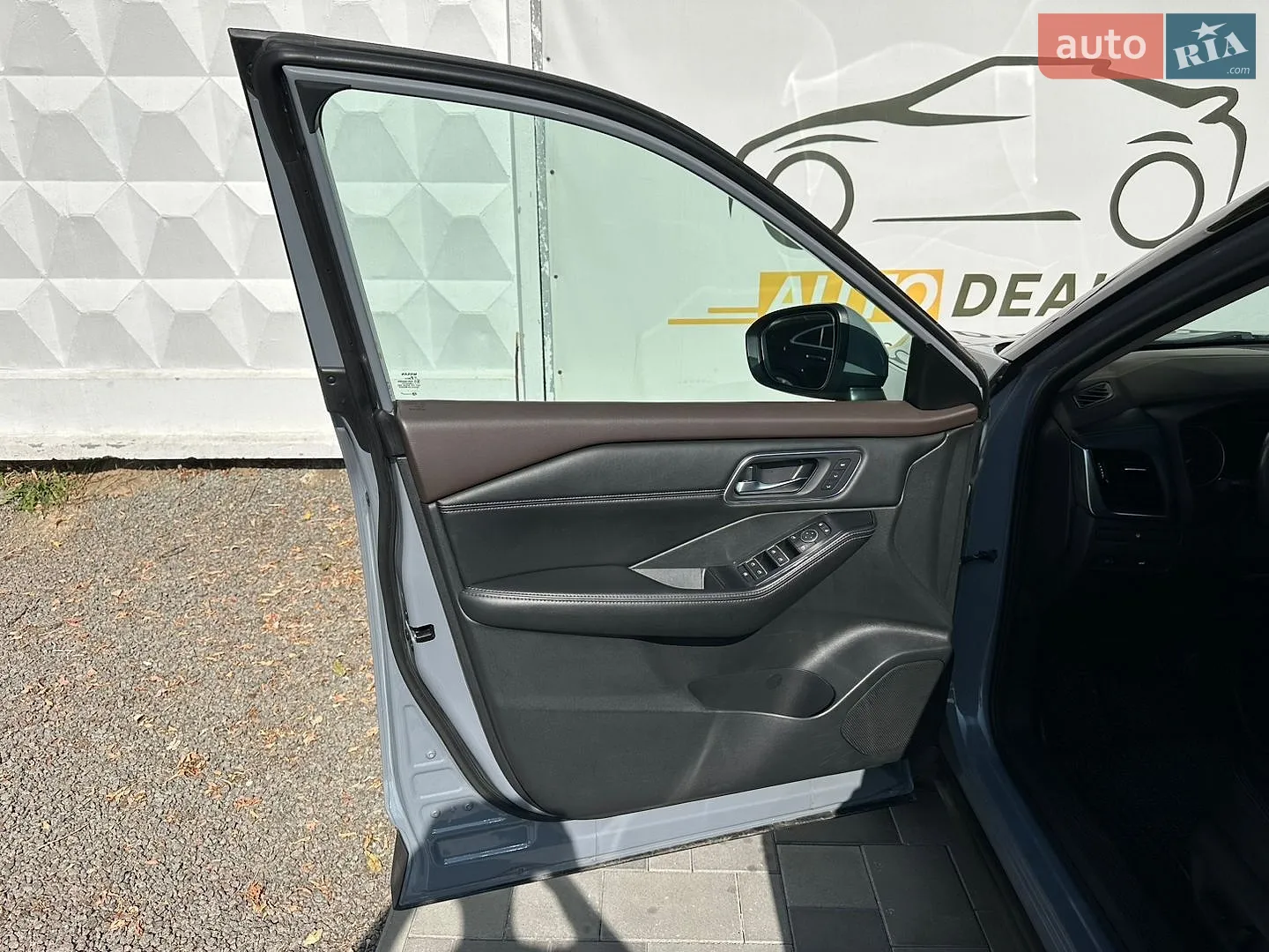 2021 Nissan Rogue - мініатюра 17