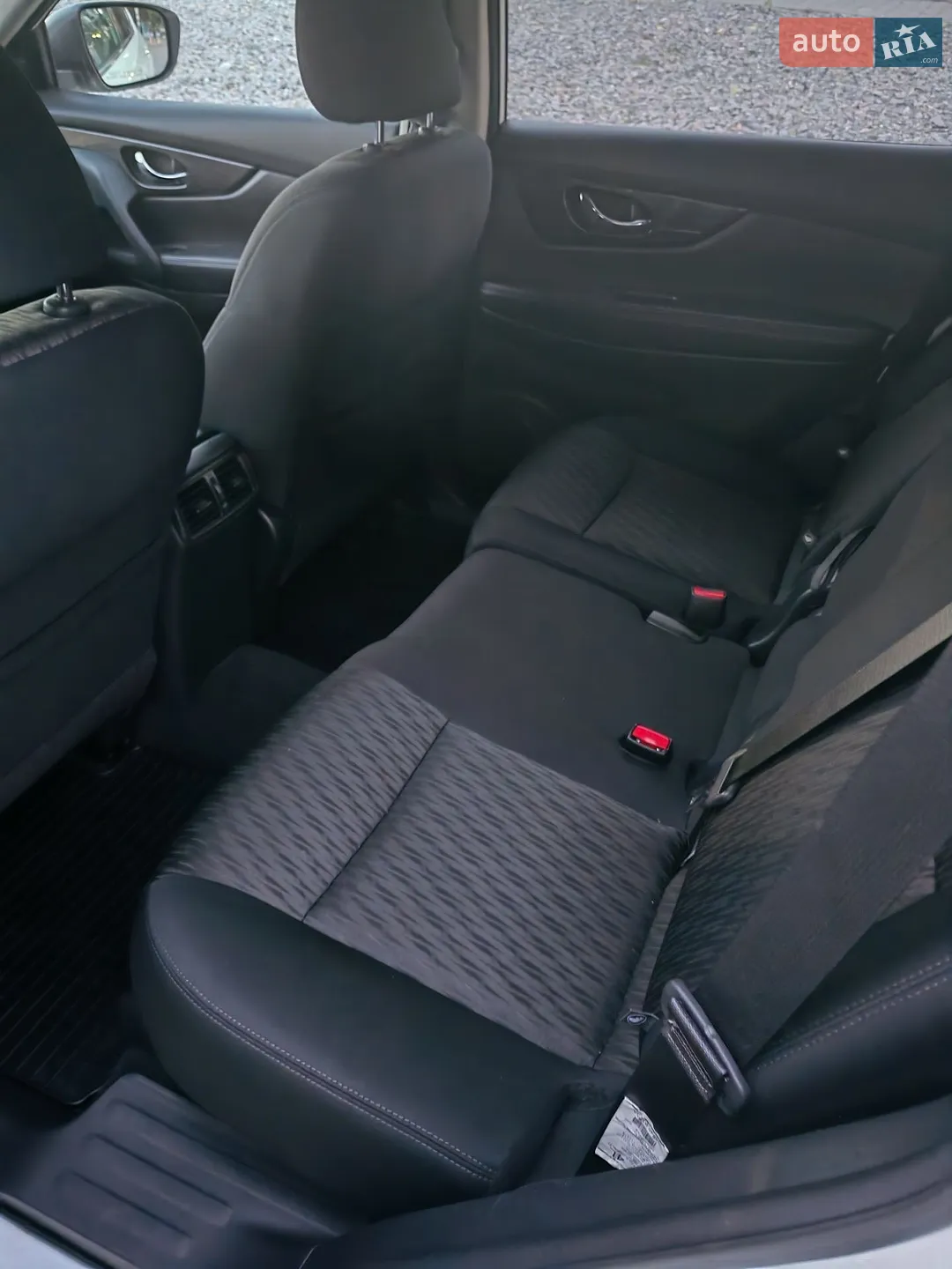 2017 Nissan Rogue - мініатюра 28
