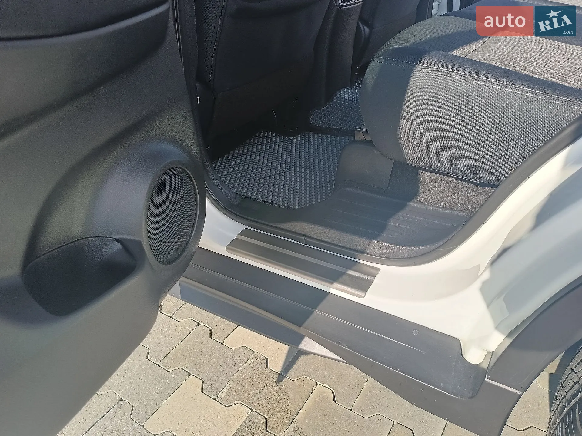 2019 Nissan Rogue - мініатюра 5