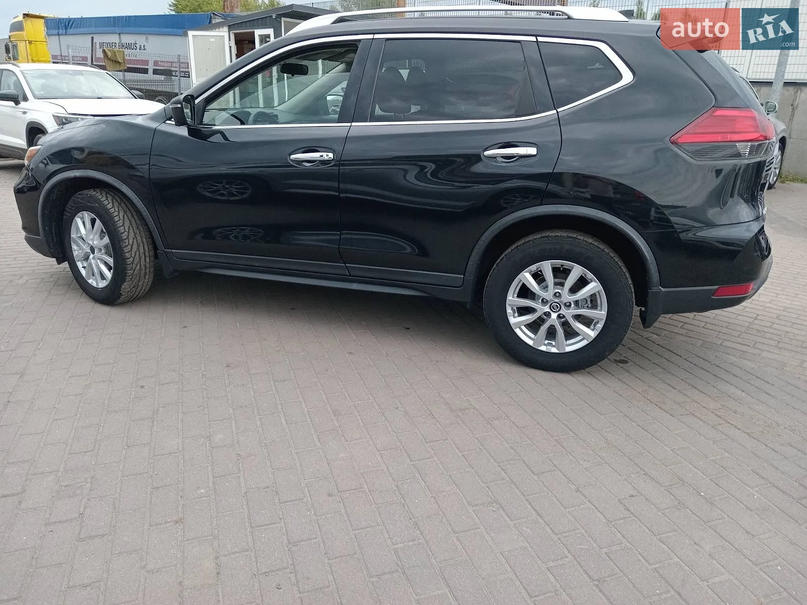 2017 Nissan Rogue - мініатюра 8