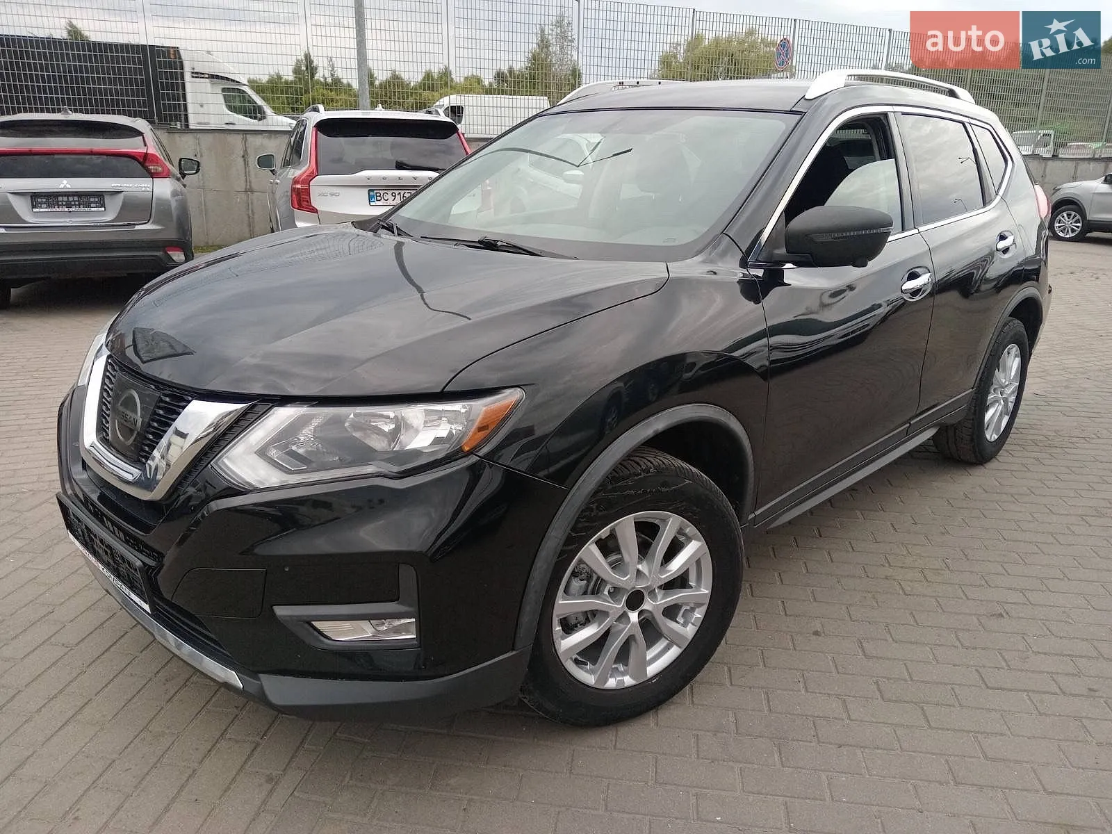 2017 Nissan Rogue - мініатюра 9