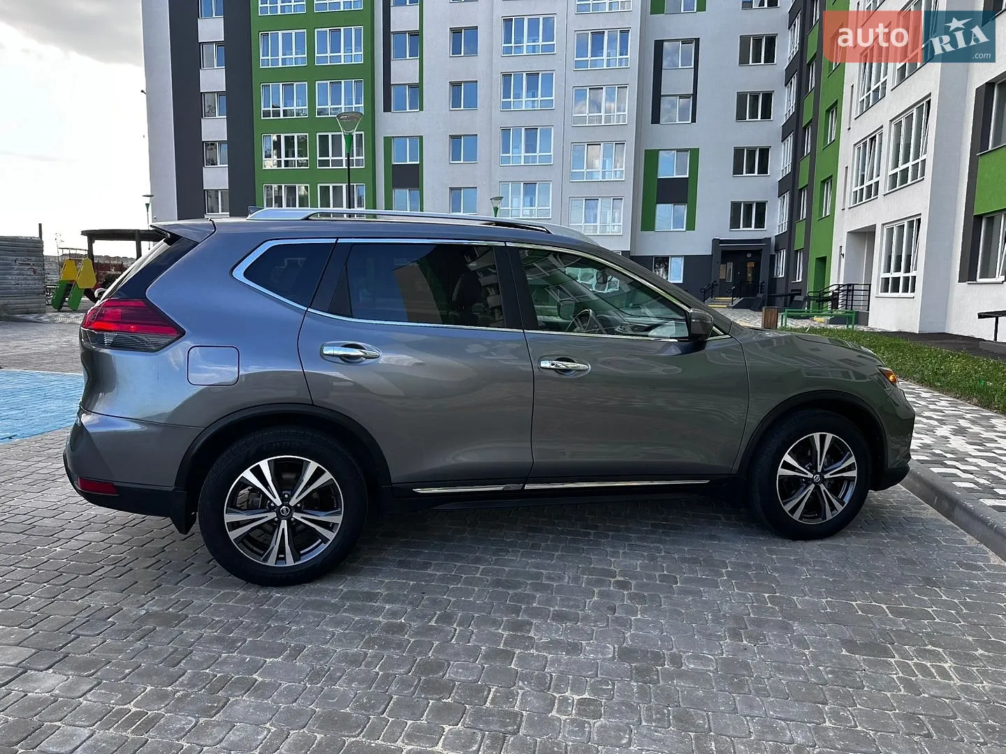 2017 Nissan Rogue - мініатюра 13