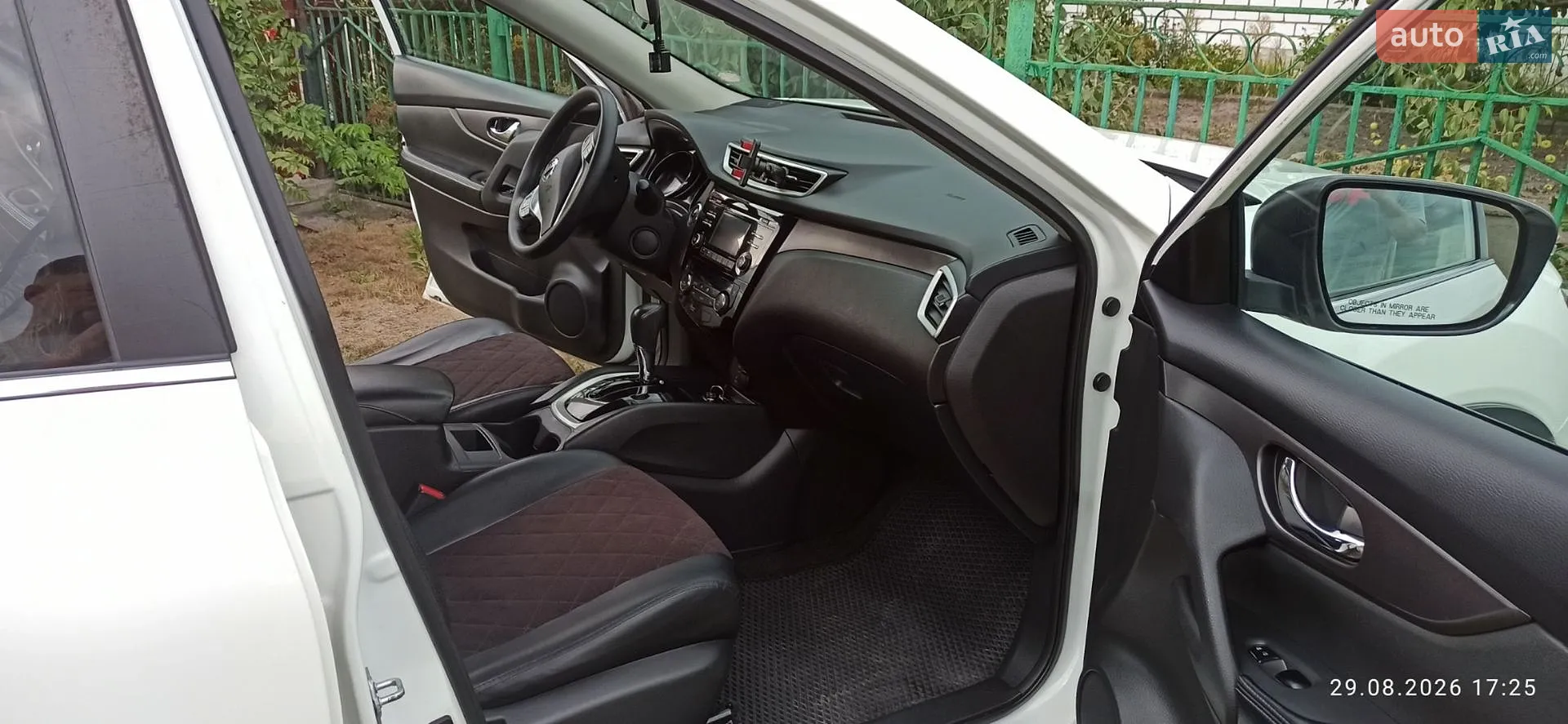 2016 Nissan Rogue - мініатюра 17