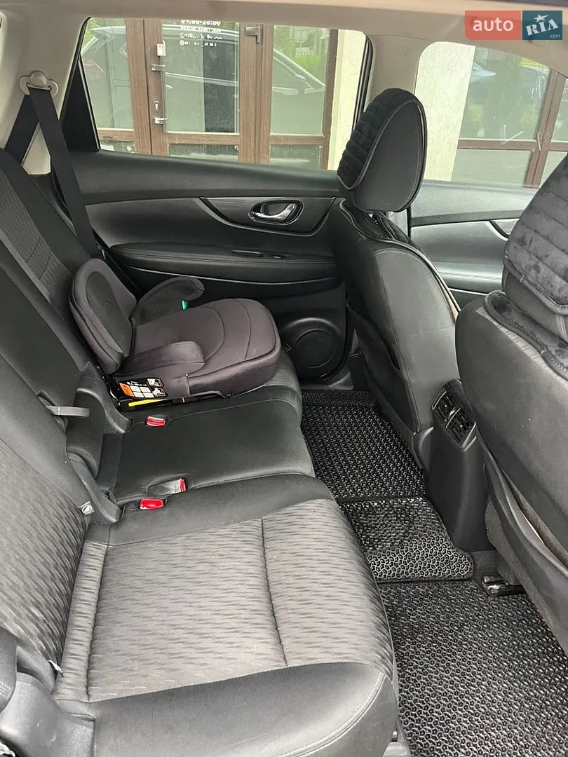 2018 Nissan Rogue - мініатюра 9
