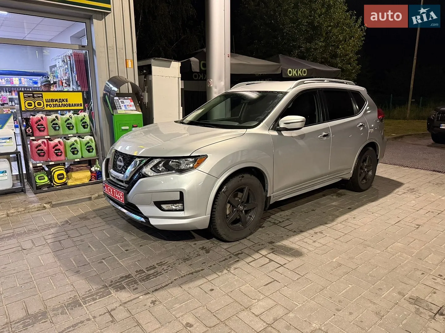 2017 Nissan Rogue - мініатюра 2