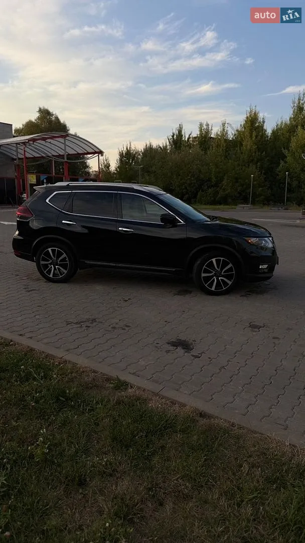 2019 Nissan Rogue - мініатюра 2