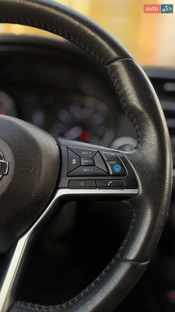 2019 Nissan Rogue - мініатюра 8