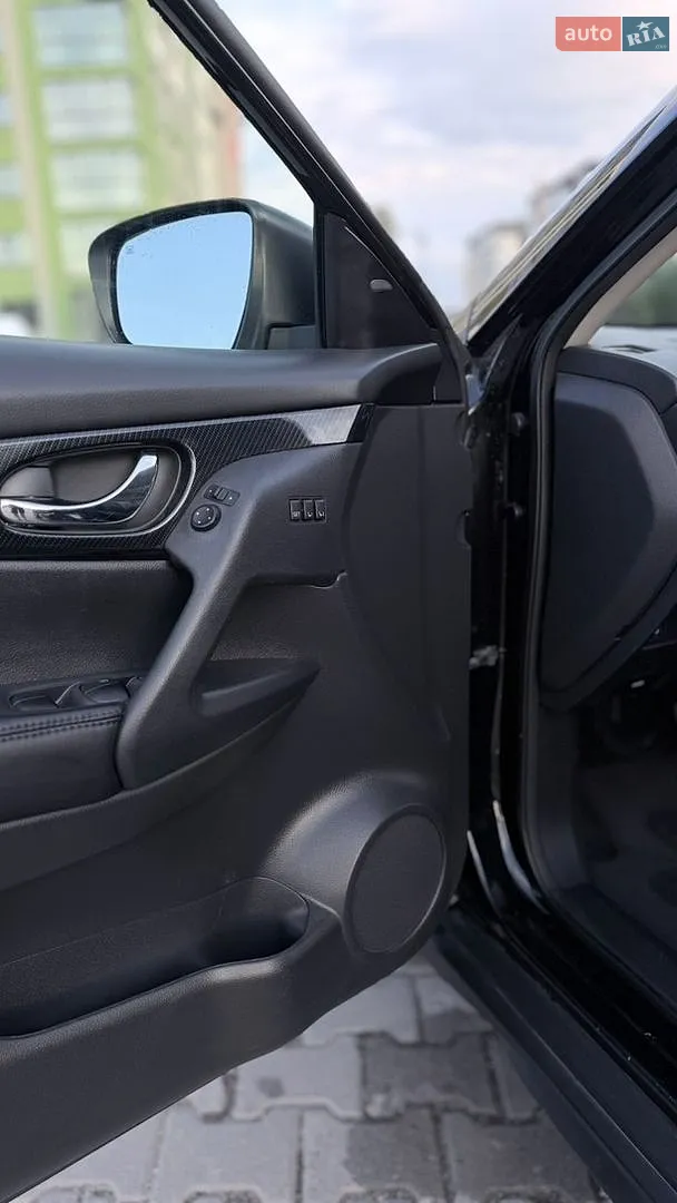 2019 Nissan Rogue - мініатюра 16