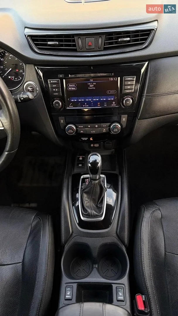 2019 Nissan Rogue - мініатюра 11