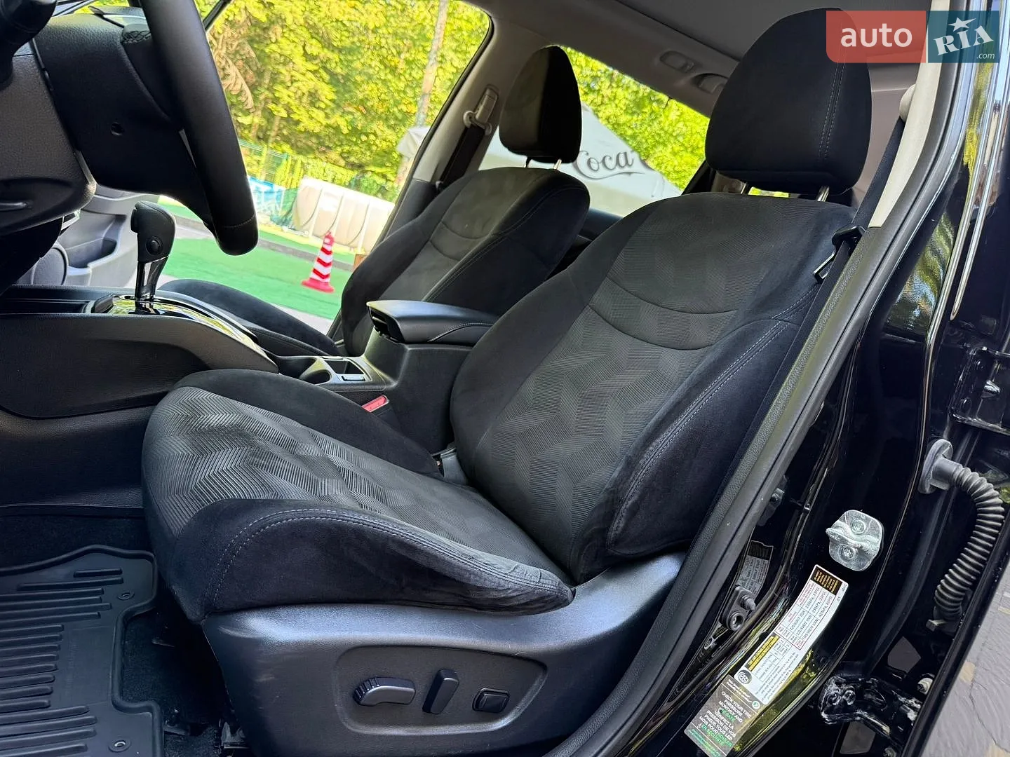 2015 Nissan Rogue - мініатюра 122