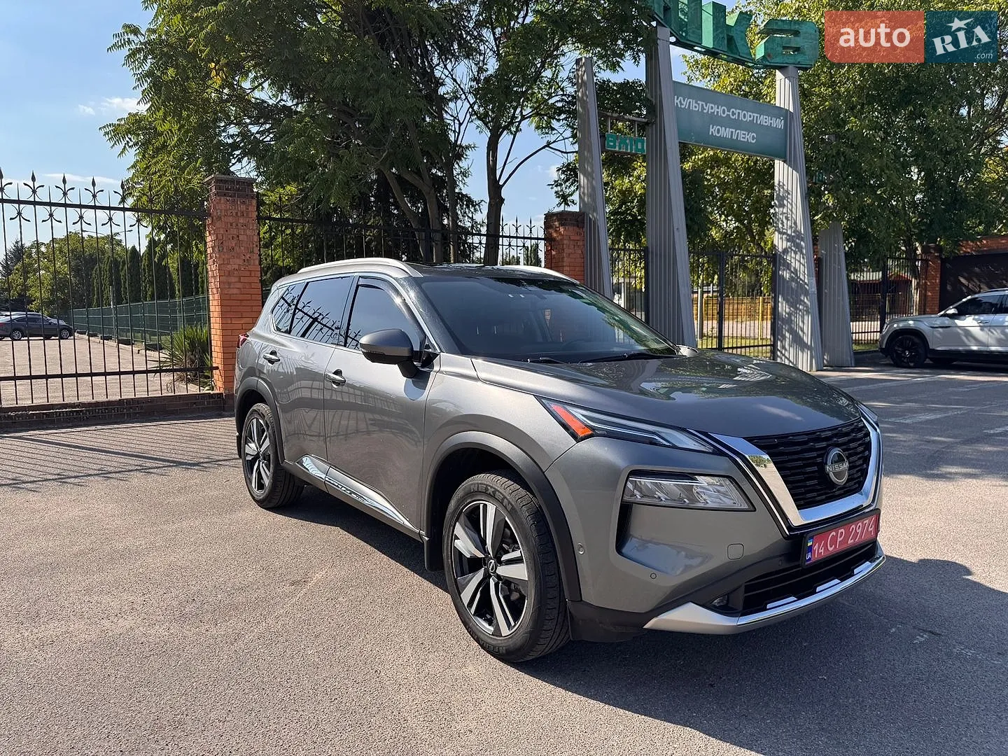 2022 Nissan Rogue - фото 1