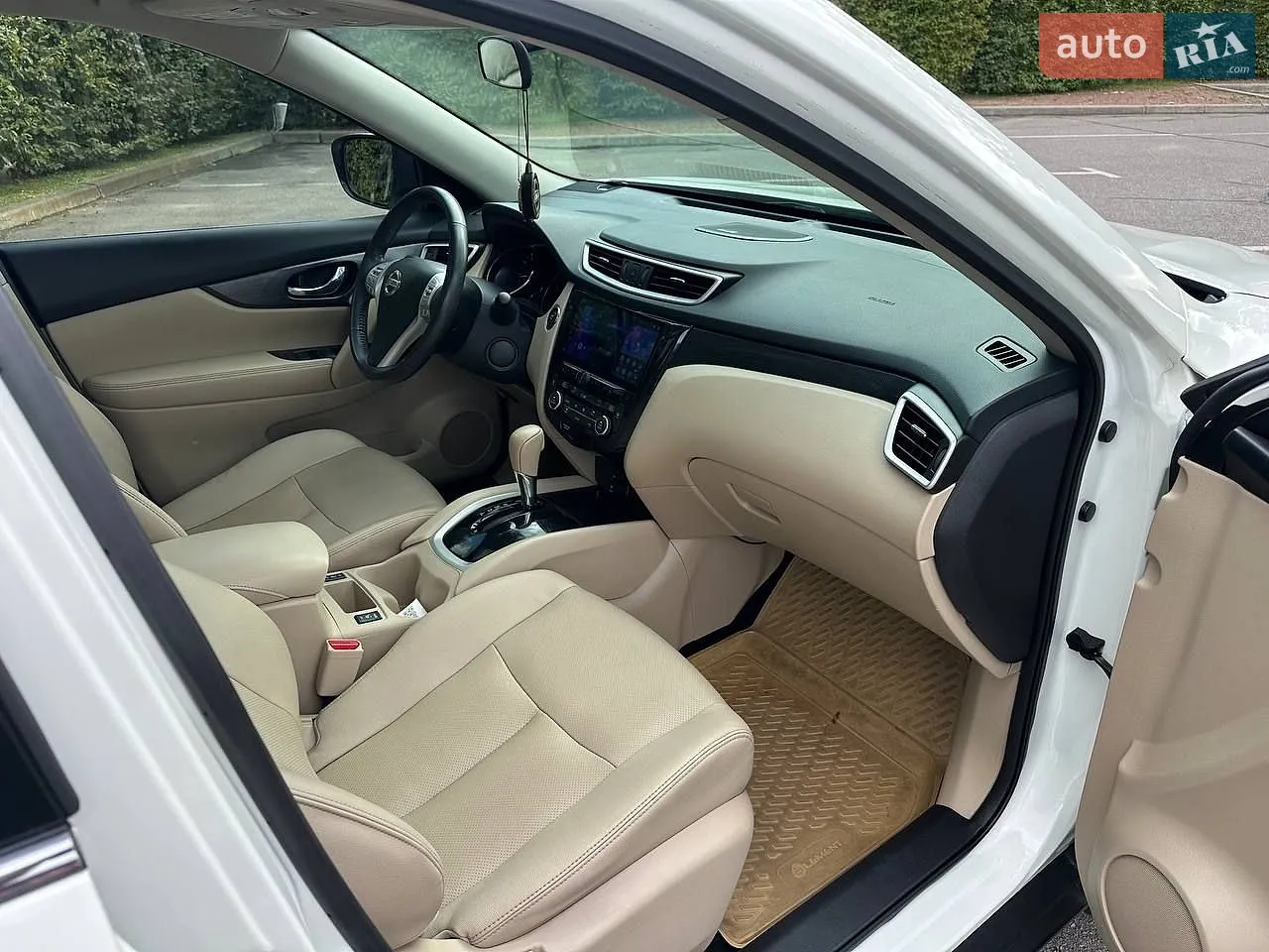 2016 Nissan Rogue - мініатюра 24