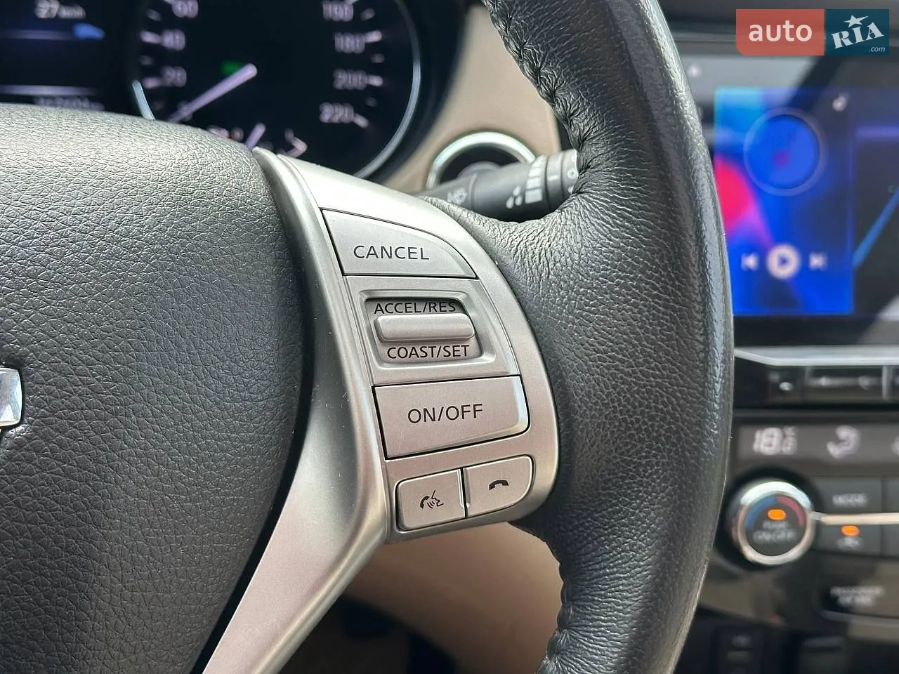 2016 Nissan Rogue - мініатюра 33