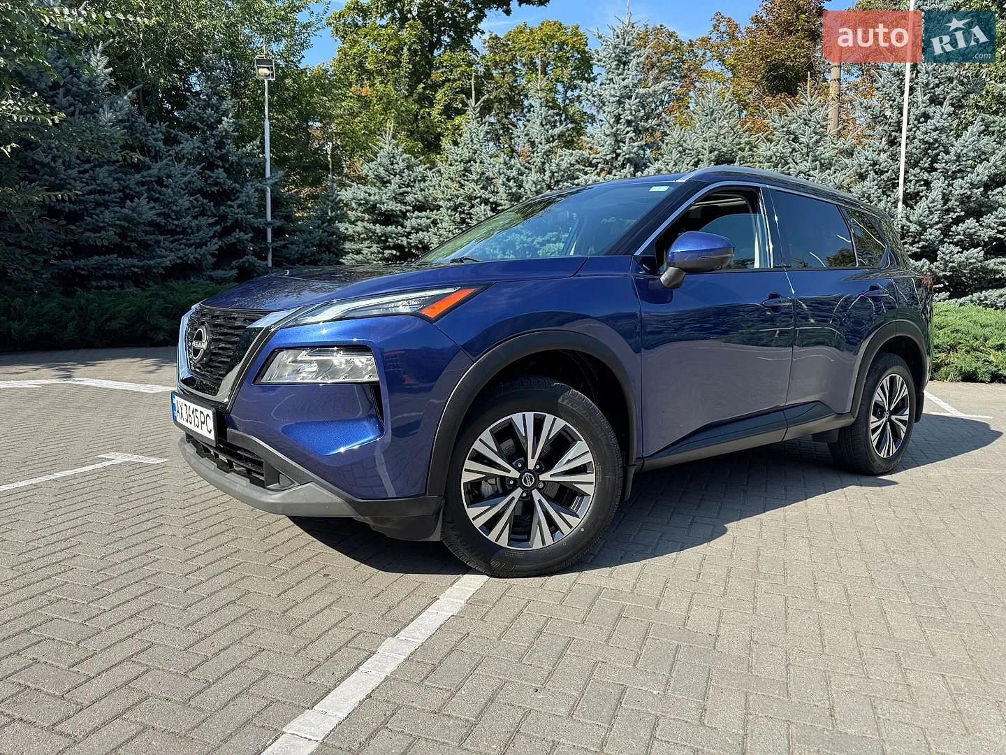 2021 Nissan Rogue - мініатюра 2