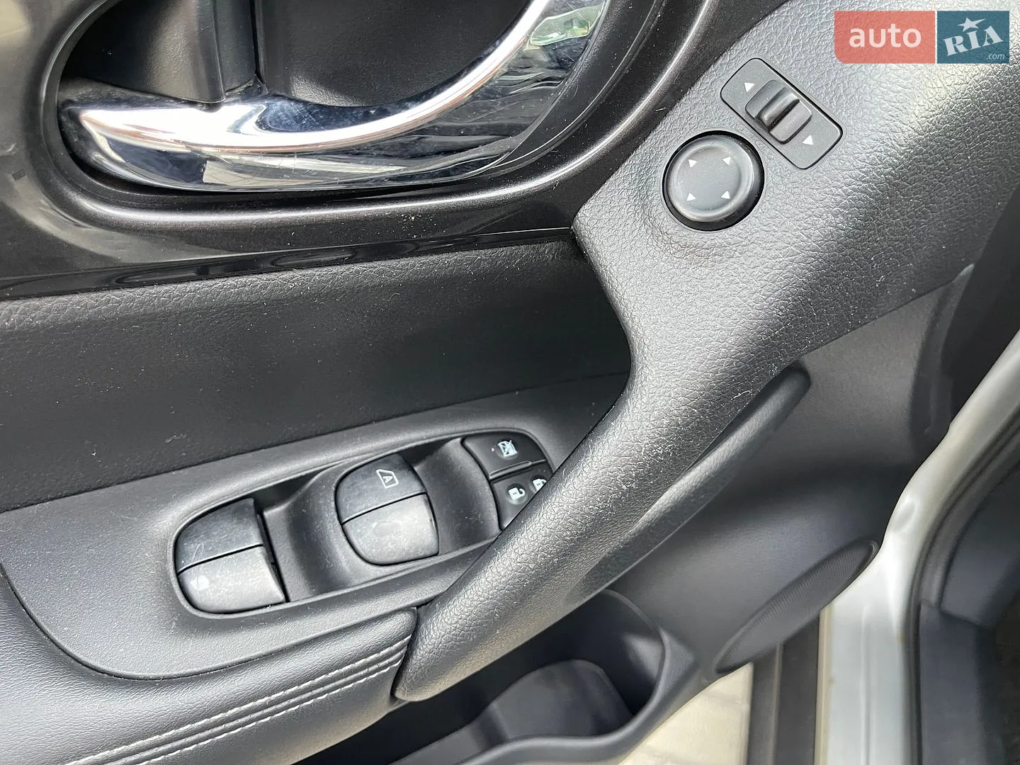2016 Nissan Rogue - мініатюра 23