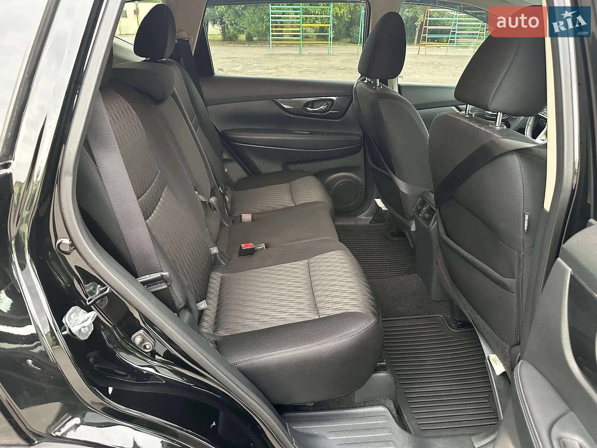 2017 Nissan Rogue - мініатюра 13