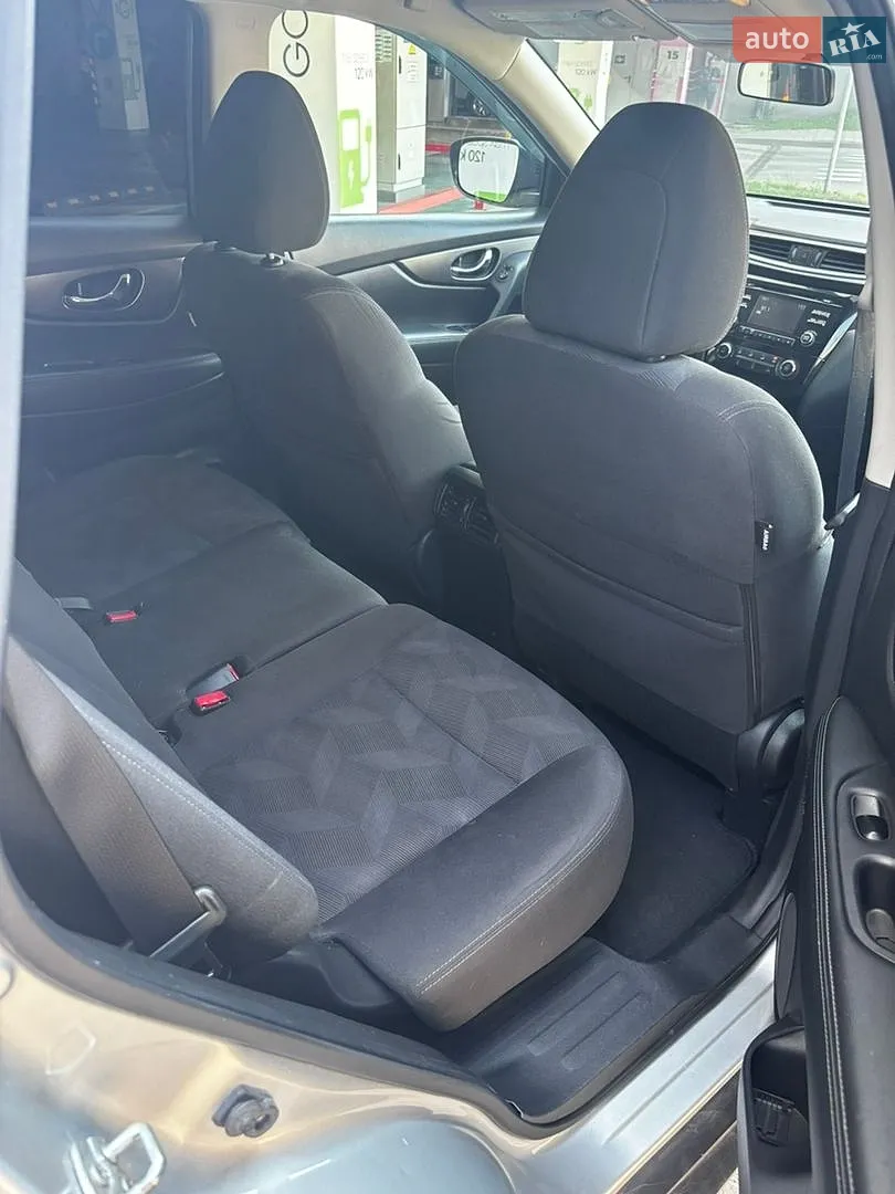 2016 Nissan Rogue - мініатюра 12