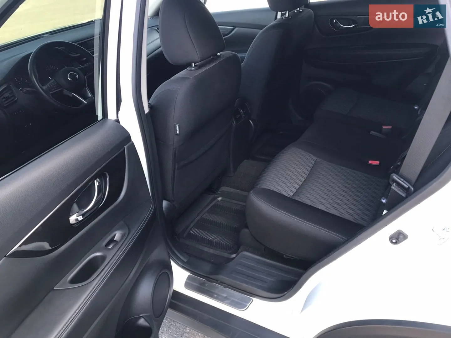 2018 Nissan Rogue - мініатюра 19