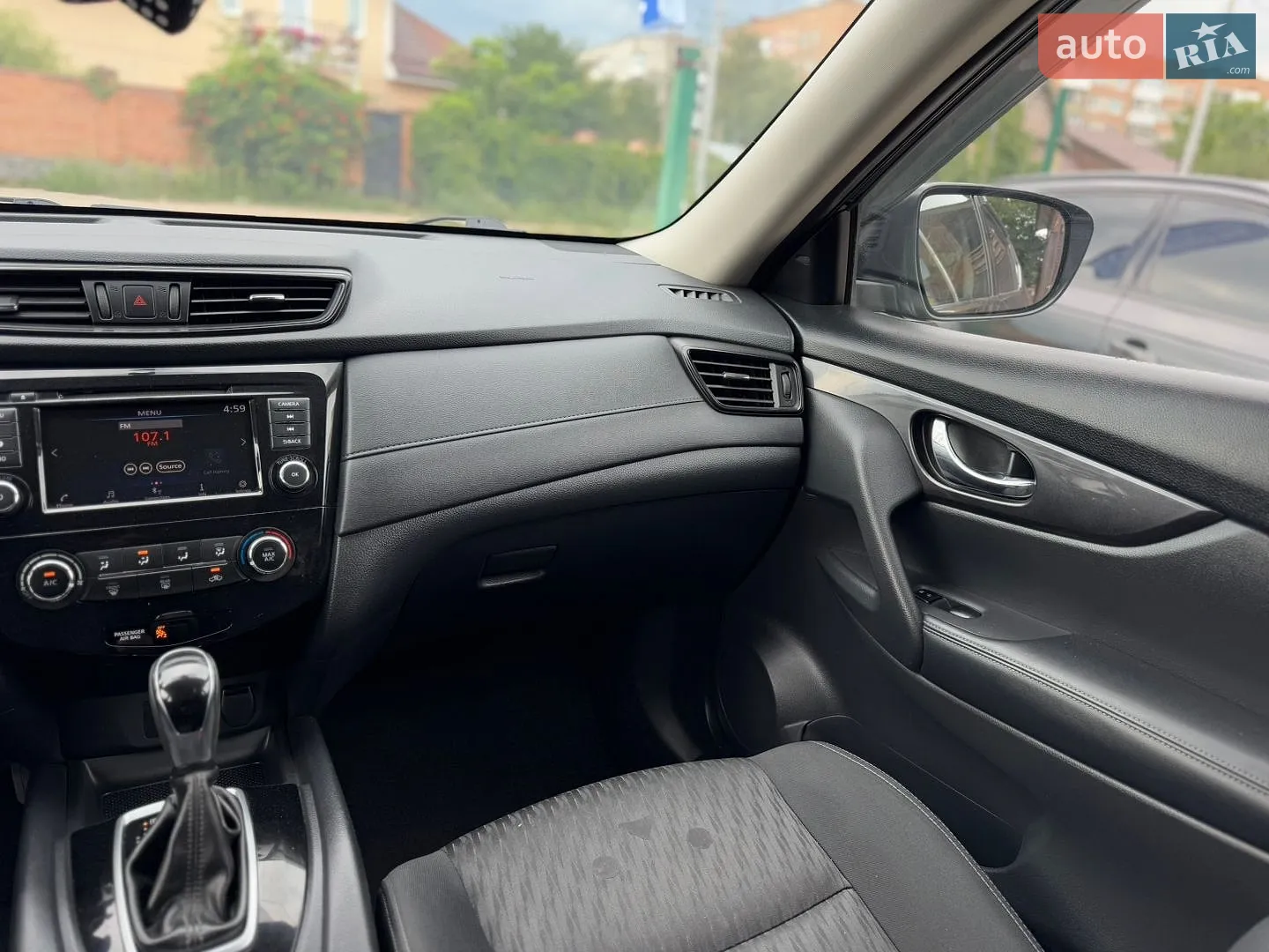 2018 Nissan Rogue - мініатюра 15