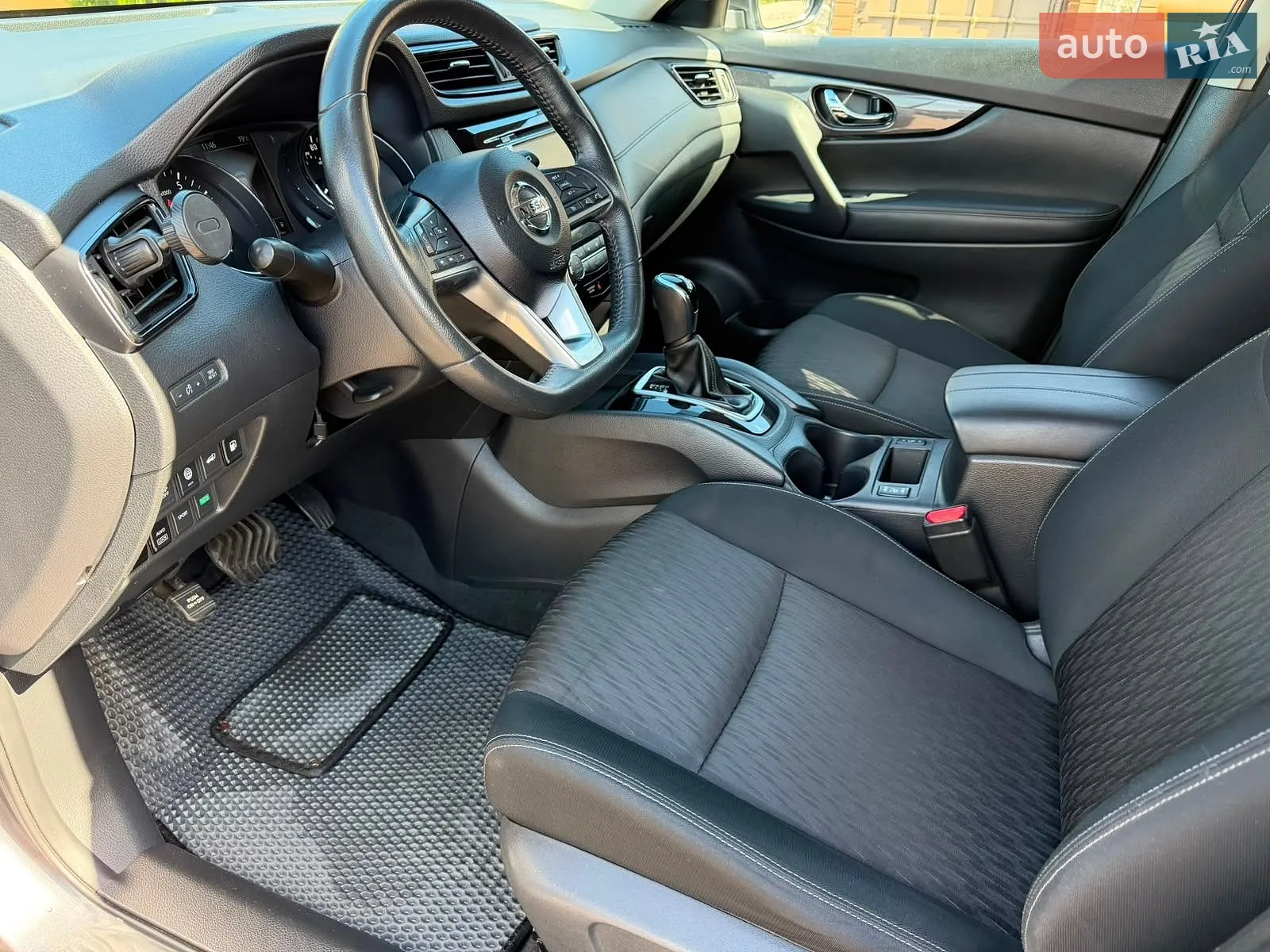 2018 Nissan Rogue - мініатюра 33