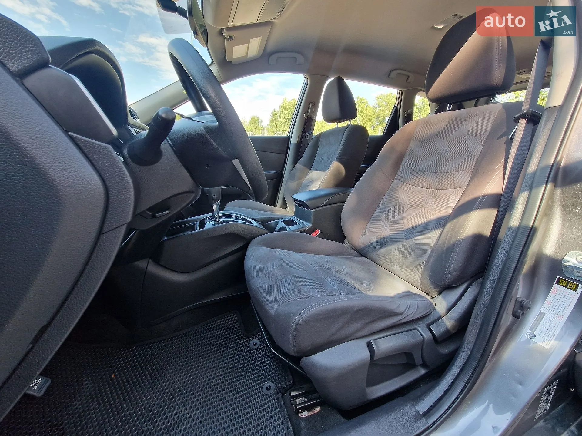 2016 Nissan Rogue - мініатюра 13