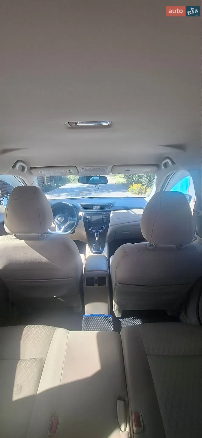 2017 Nissan Rogue - мініатюра 11