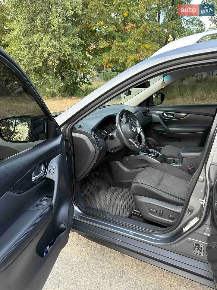 2018 Nissan Rogue - мініатюра 9