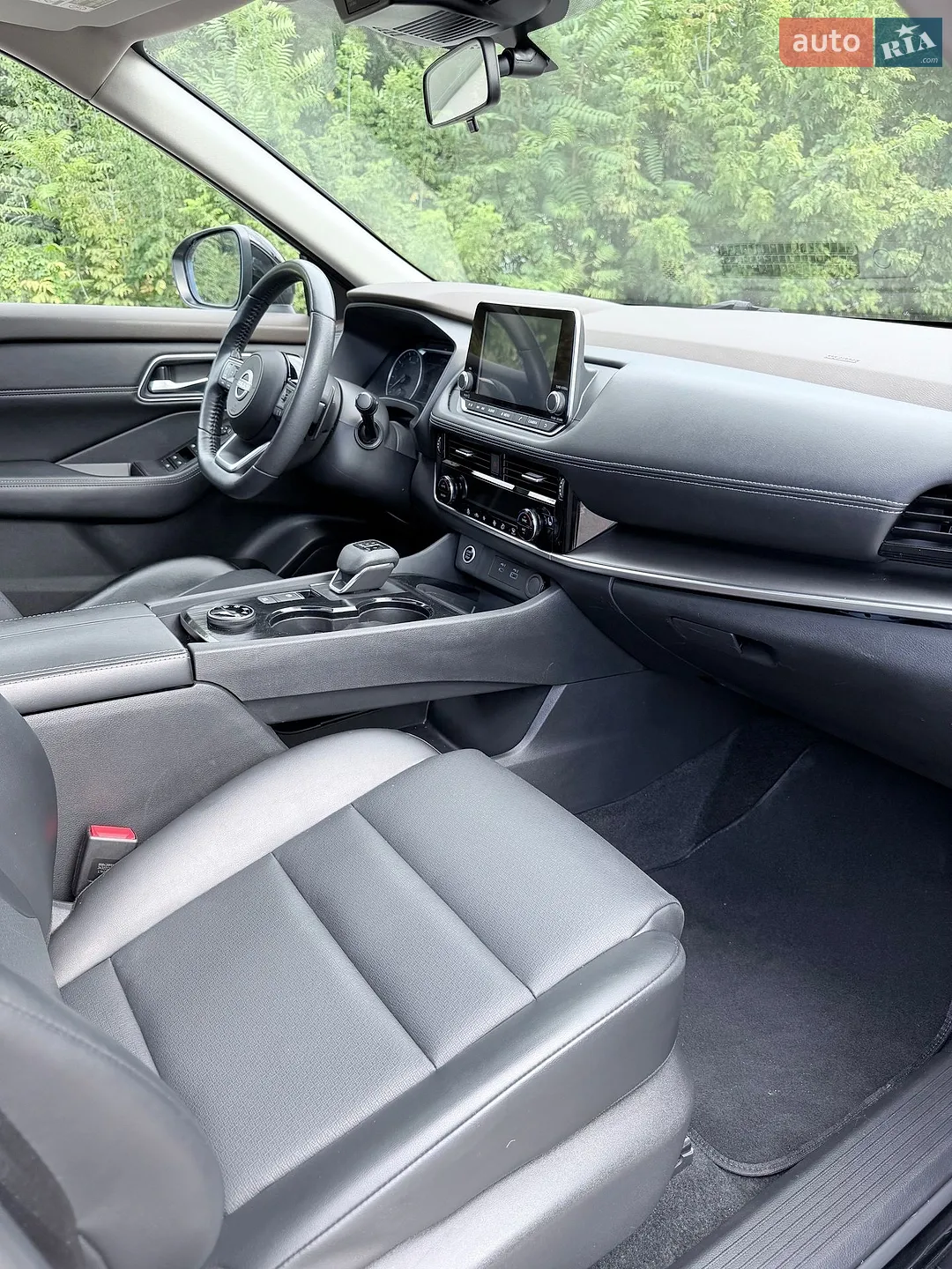 2021 Nissan Rogue - мініатюра 23