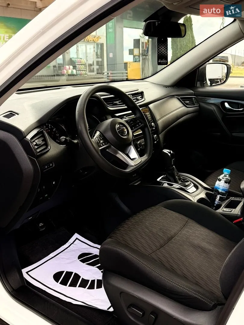 2018 Nissan Rogue - мініатюра 9