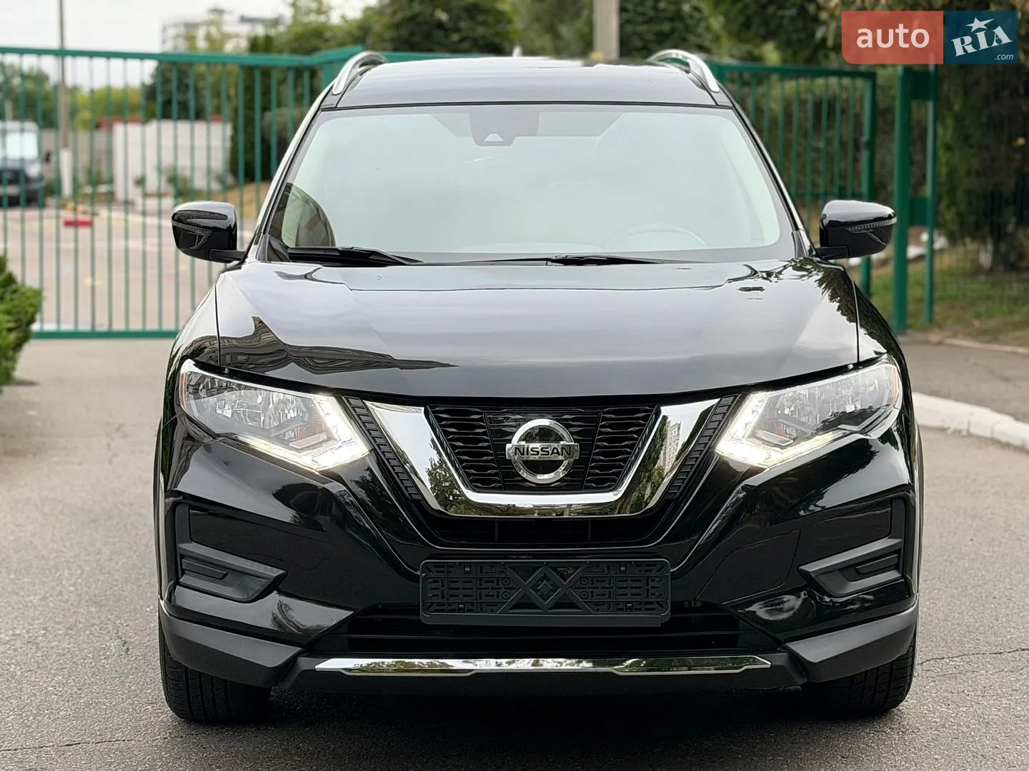 2019 Nissan Rogue - мініатюра 2